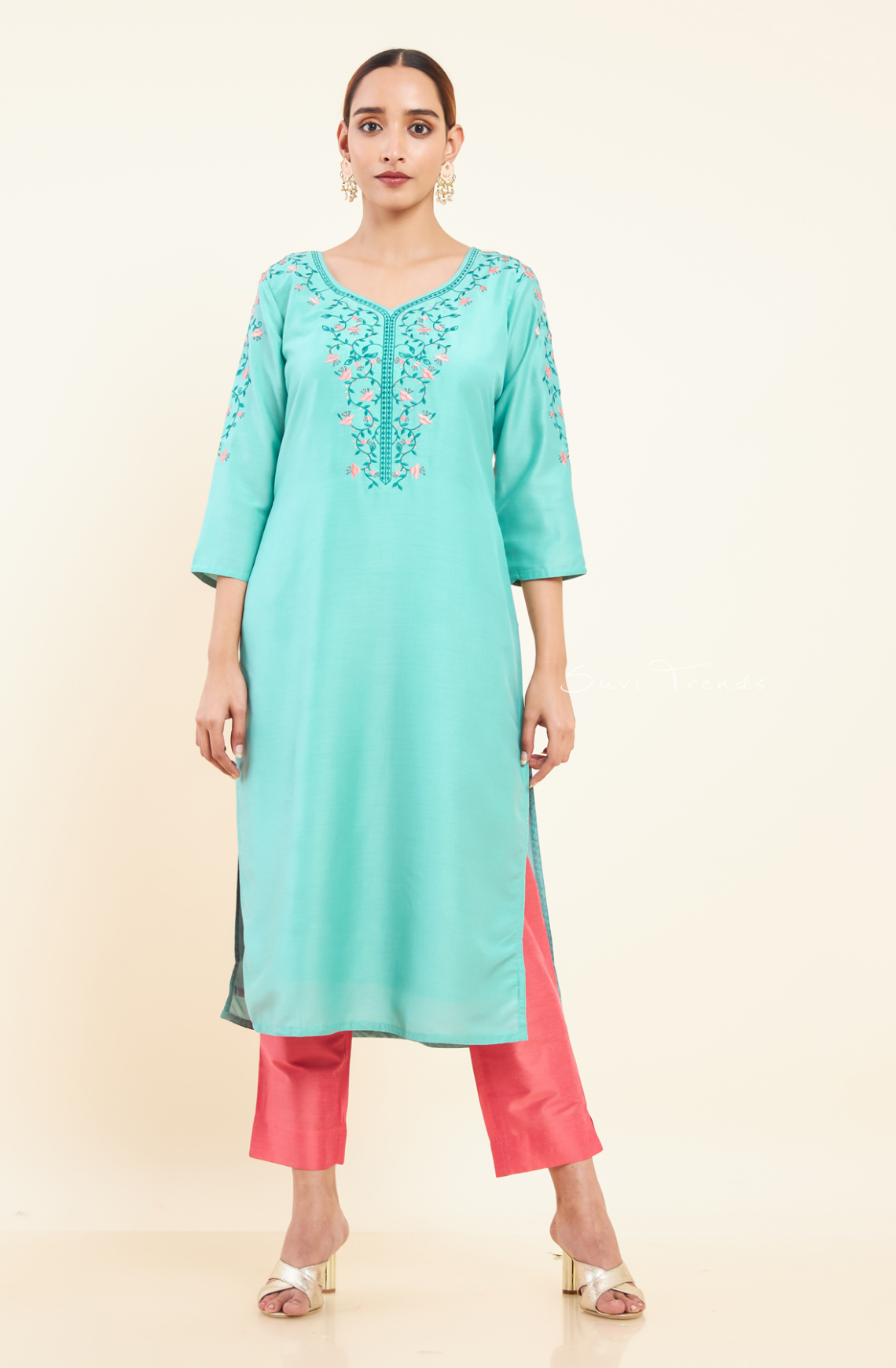 Elegant Floral Embroidered Kurta - Blue