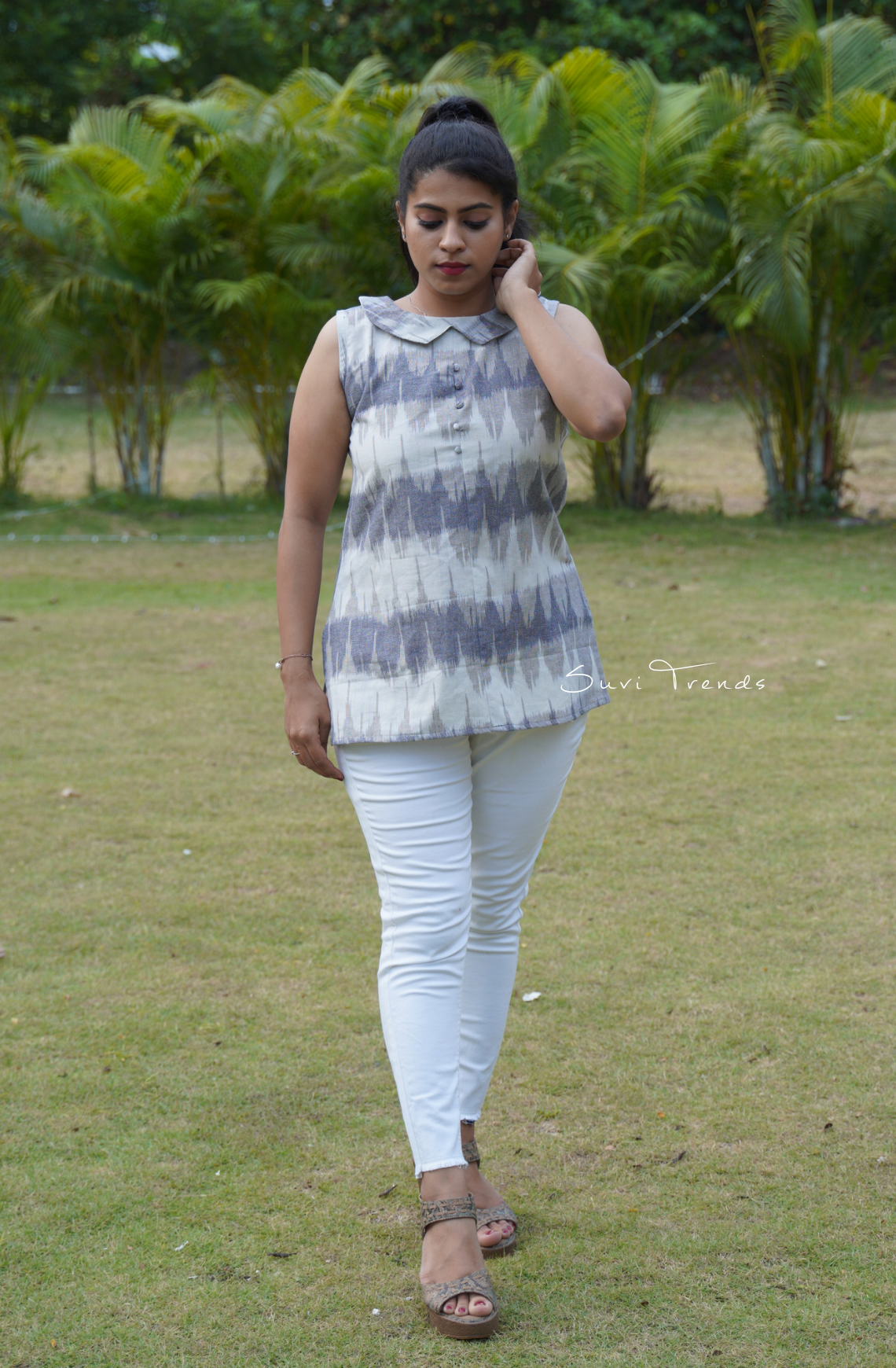 Sleeveless Ikat Short Top - Grey & Off White