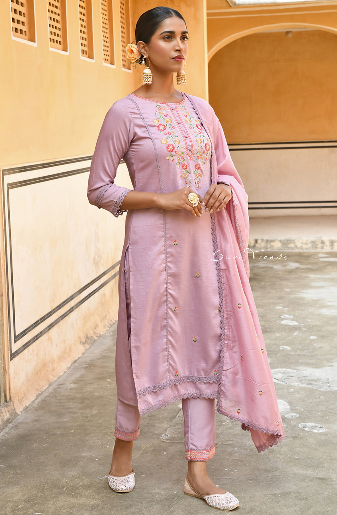 Floral Embroidered Kurta Set - Mauve