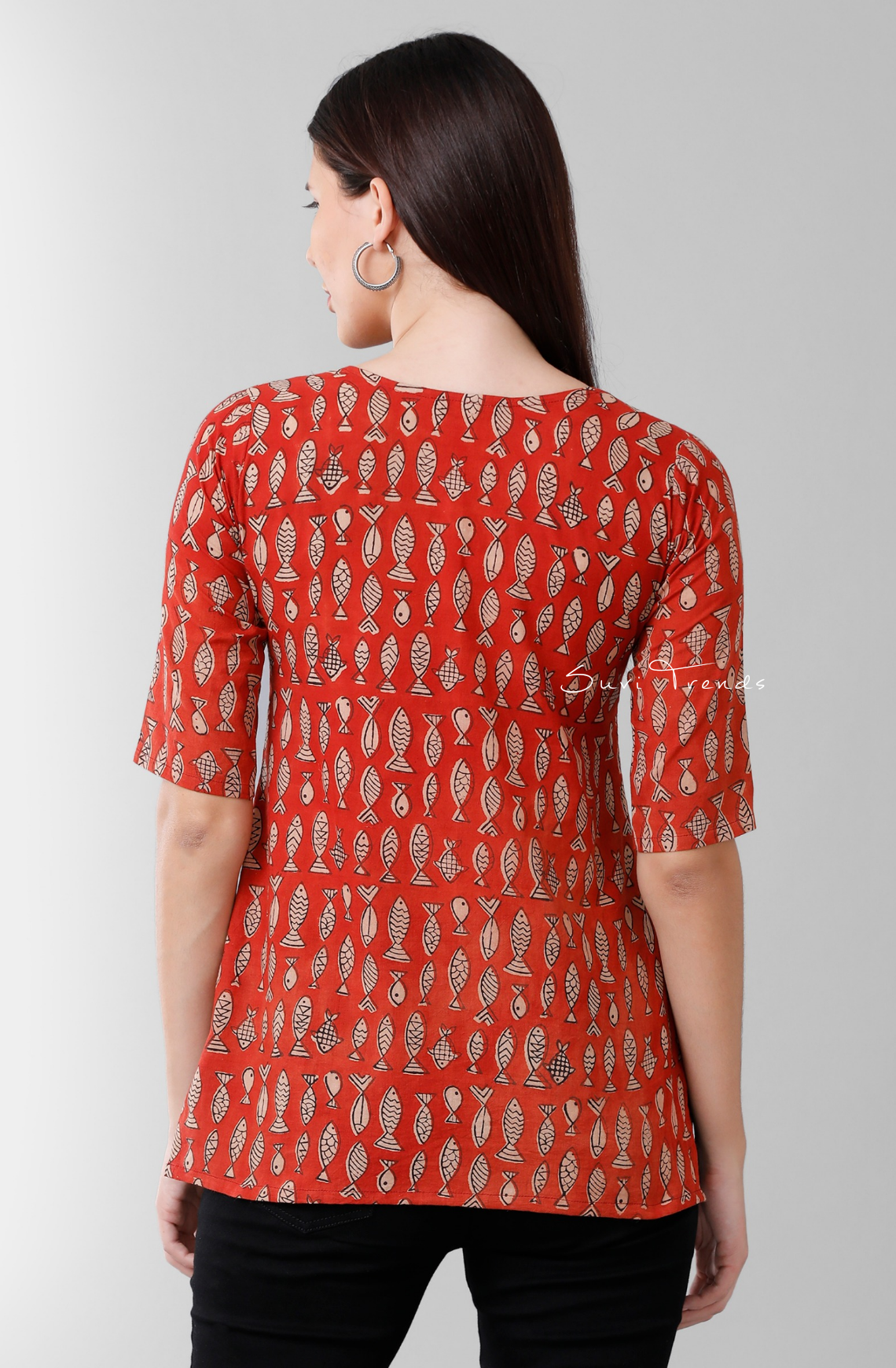 Fish Block Printed Short Top - Red