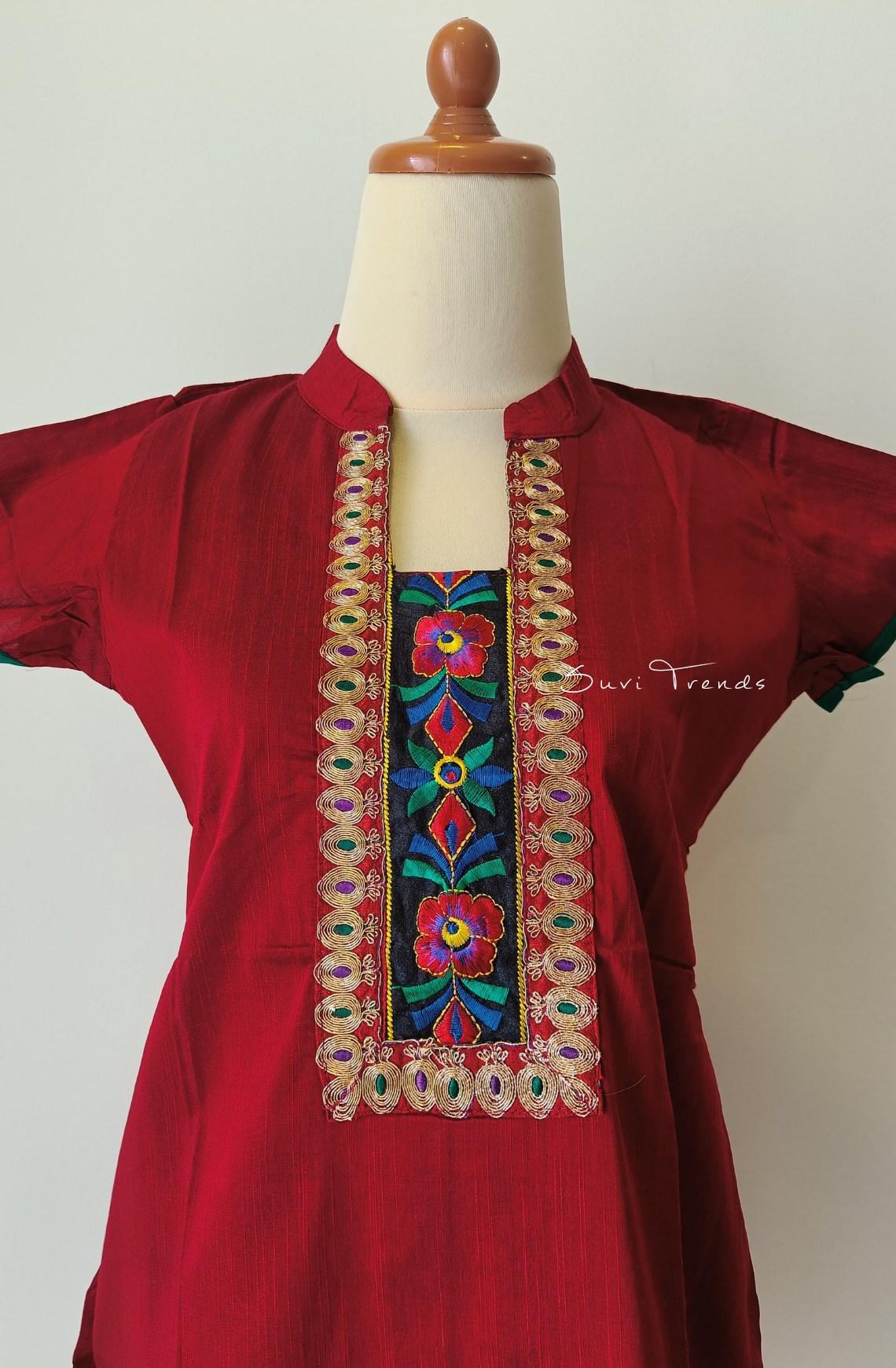Floral Embroidered Straight Kurta - Red