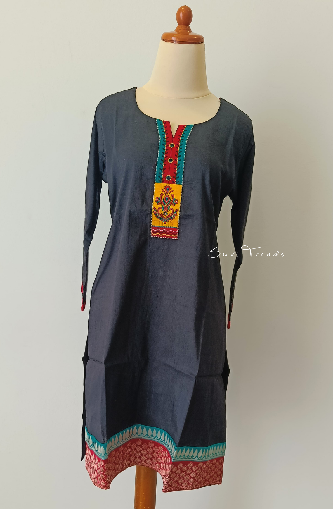Handblock Print & Thread Embroidered Kurta - Black