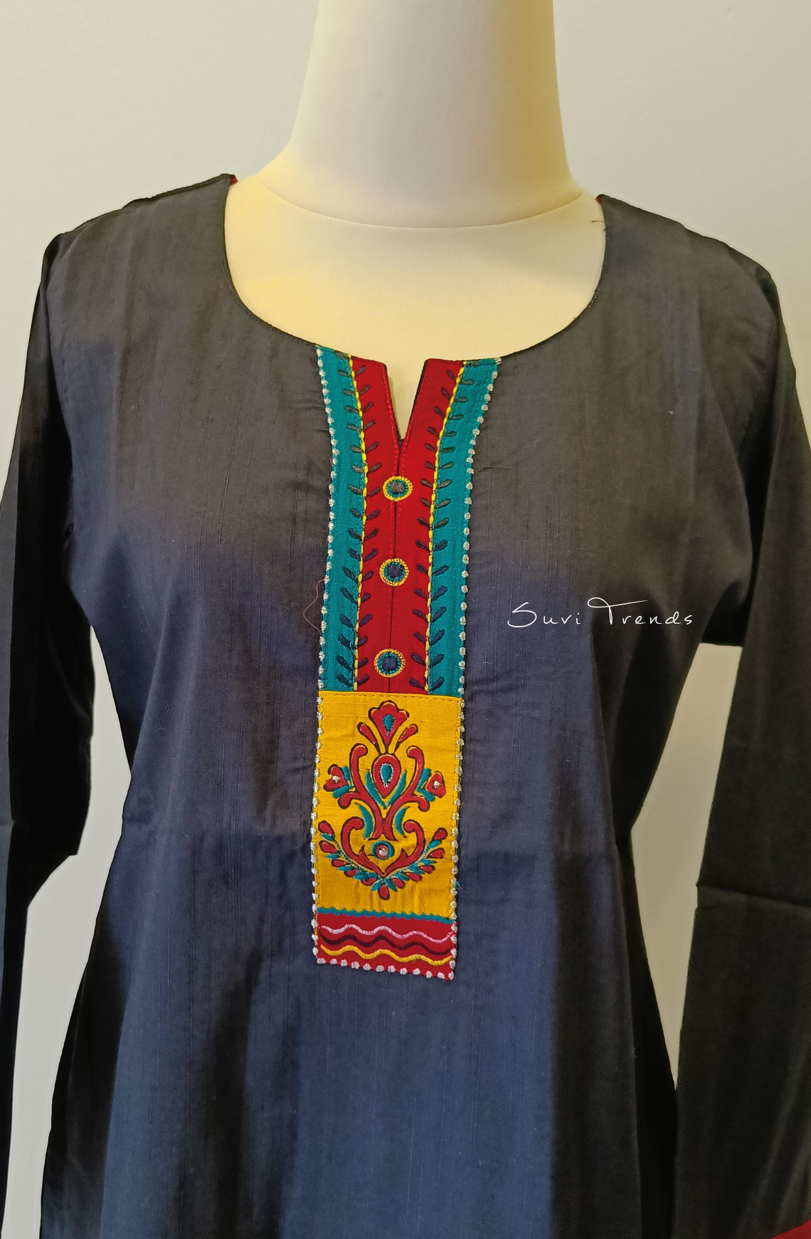 Handblock Print & Thread Embroidered Kurta - Black