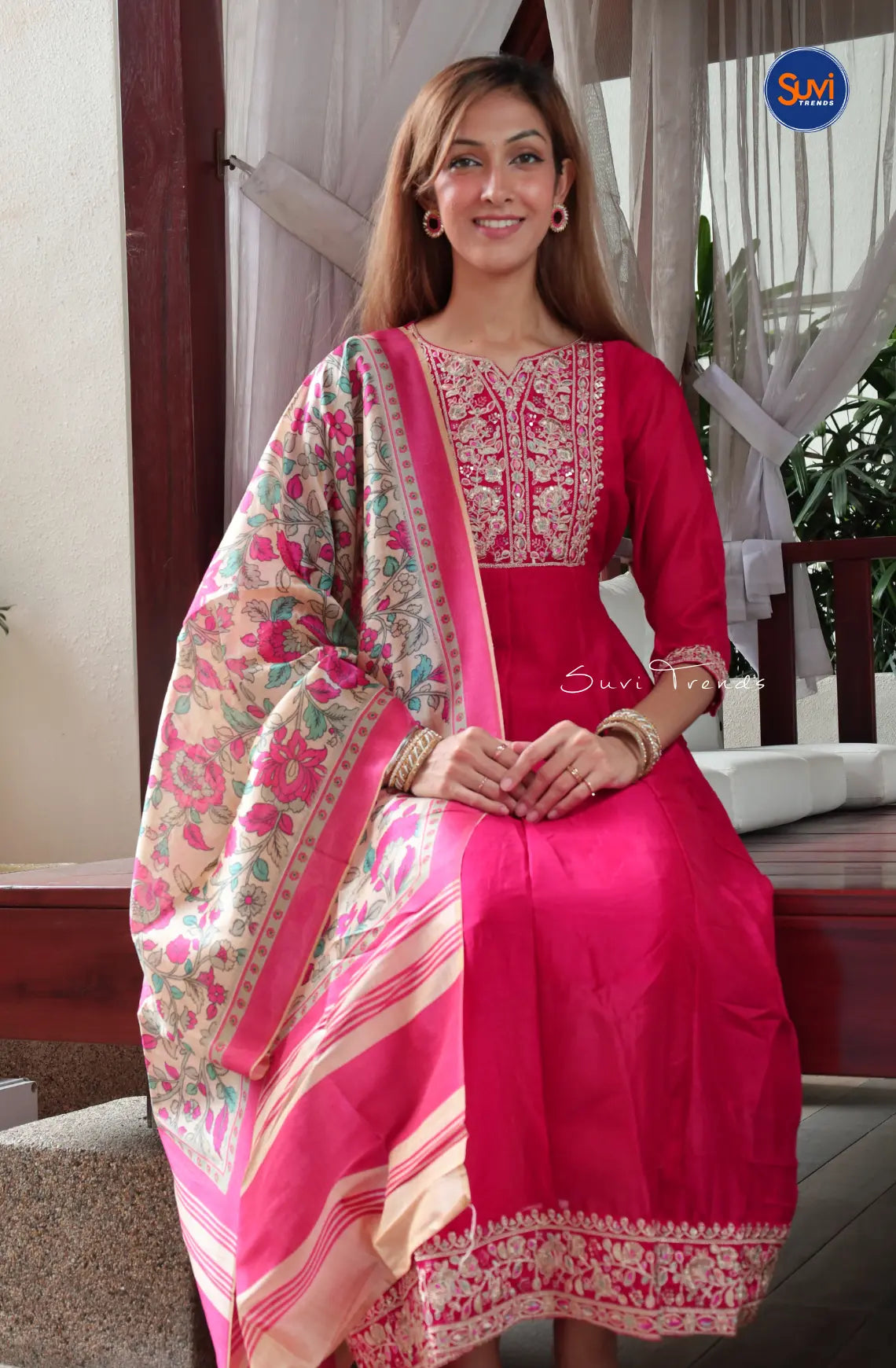 Premium Embroidered Kurta with Dupatta - Red
