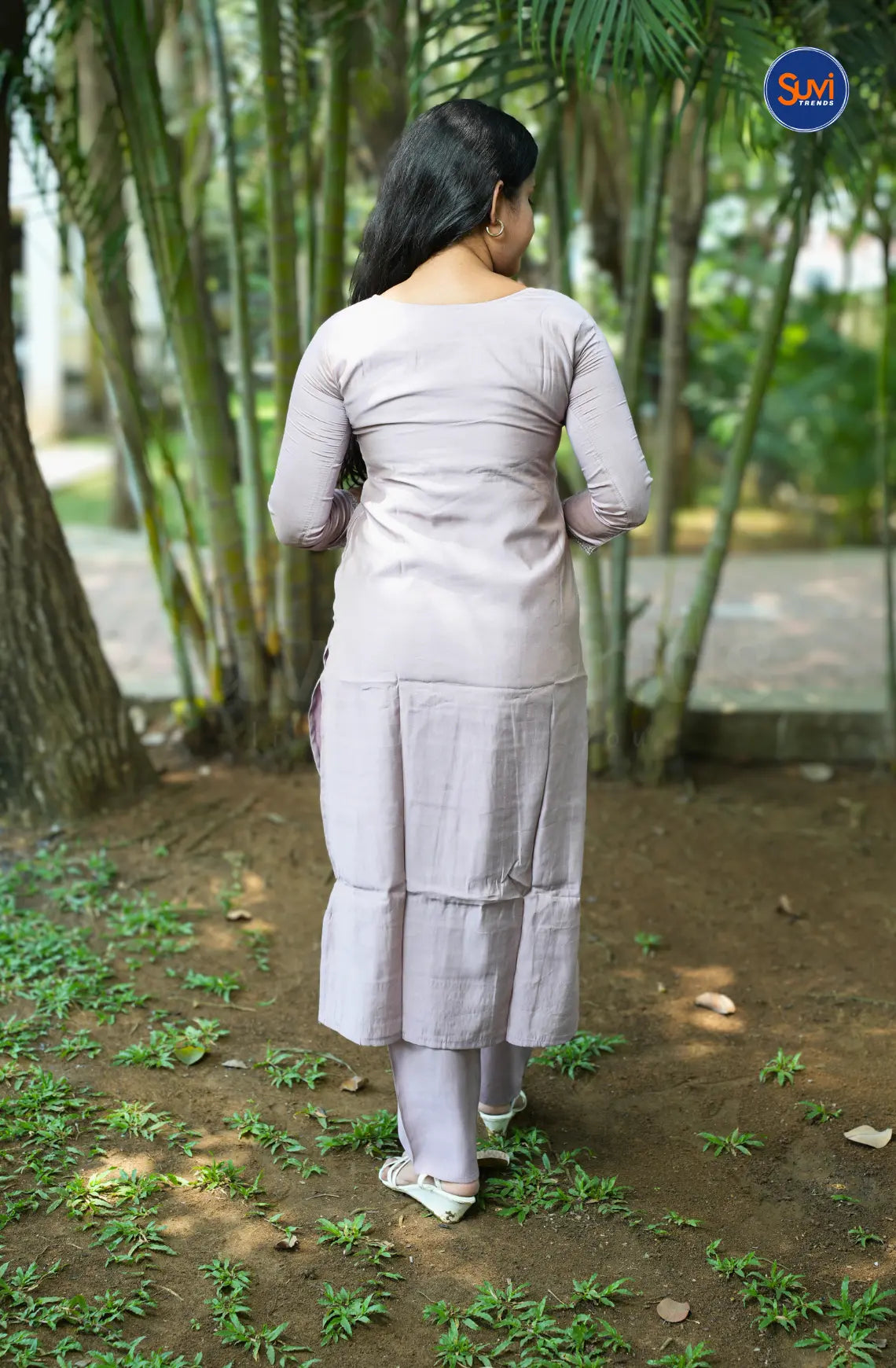 Floral Embroidery Suit Set with Netted Dupatta - Pastel Lavender