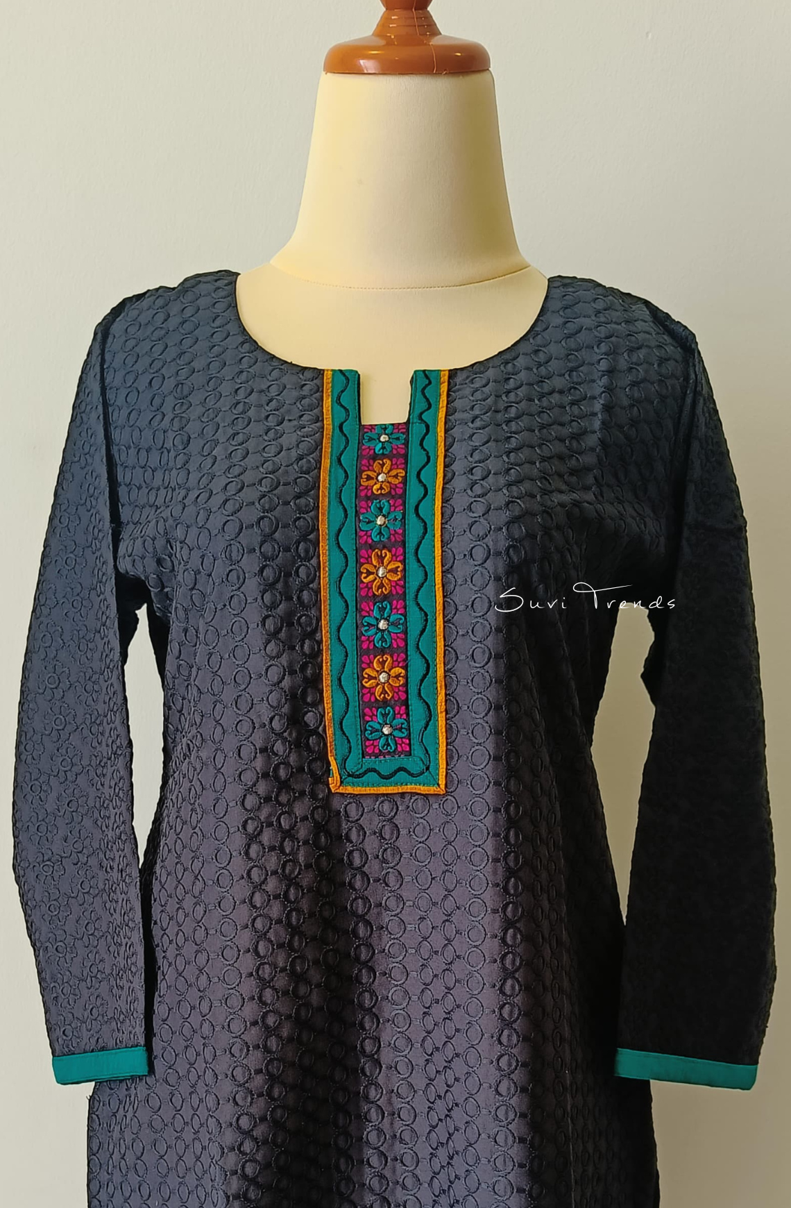 Cotton Thread Embroidered Kurta - Black