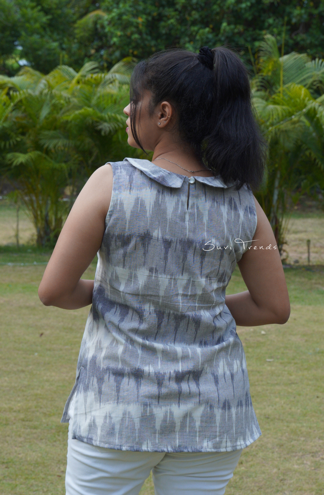 Sleeveless Ikat Short Top - Grey & Off White