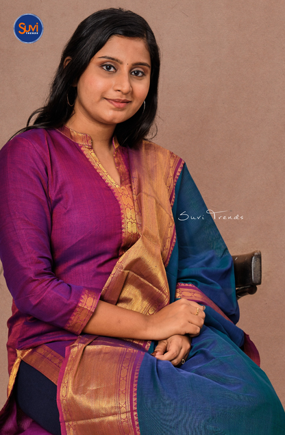 Magenta Fine Cotton 'V' Neck Kurta with Dupatta