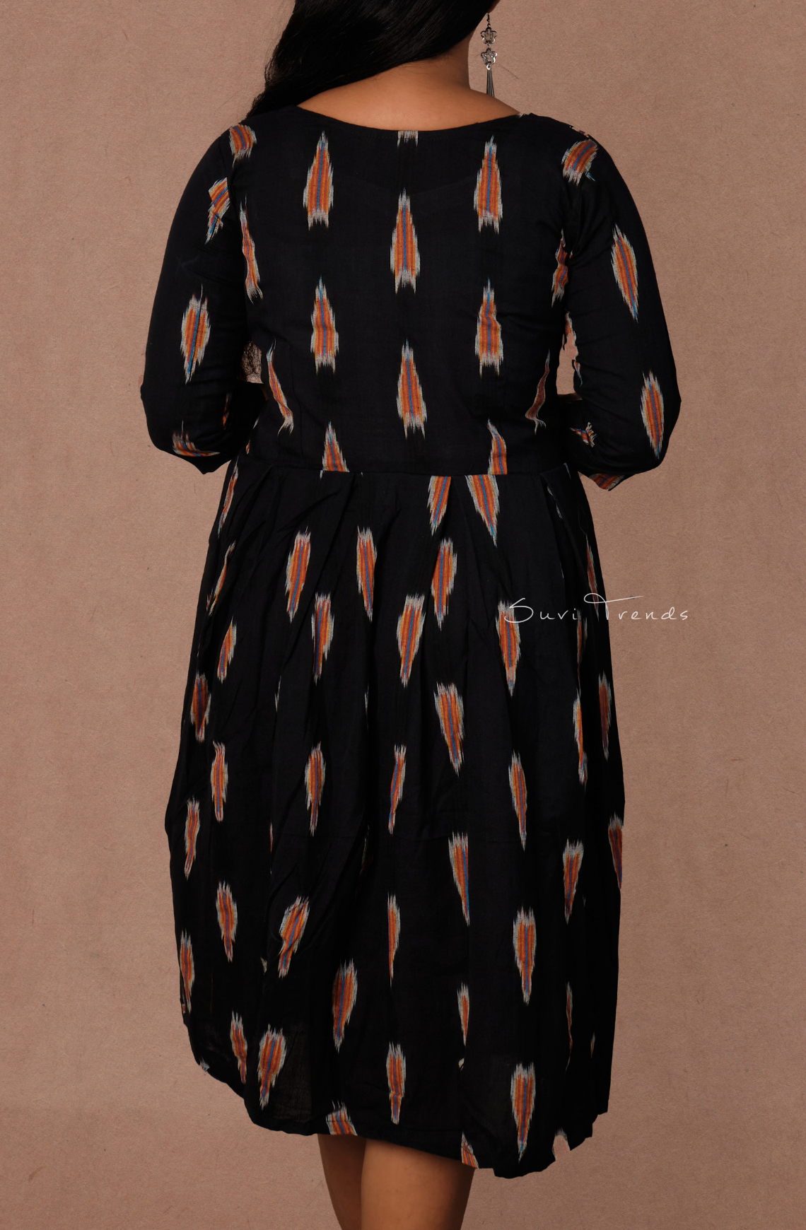 Trendy Abstract Printed Dress - Black