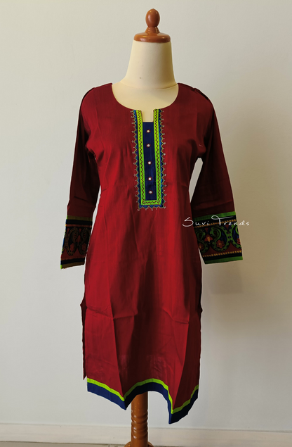 Solid Cotton Straight Kurta - Maroon