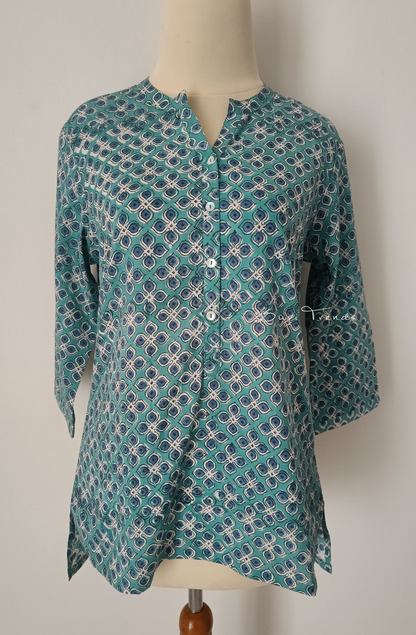 Clover Leaf Printed Cotton Kurti - Torquoise