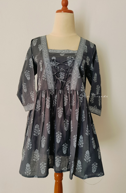 Cotton Zig Zag Dori Top - Grey
