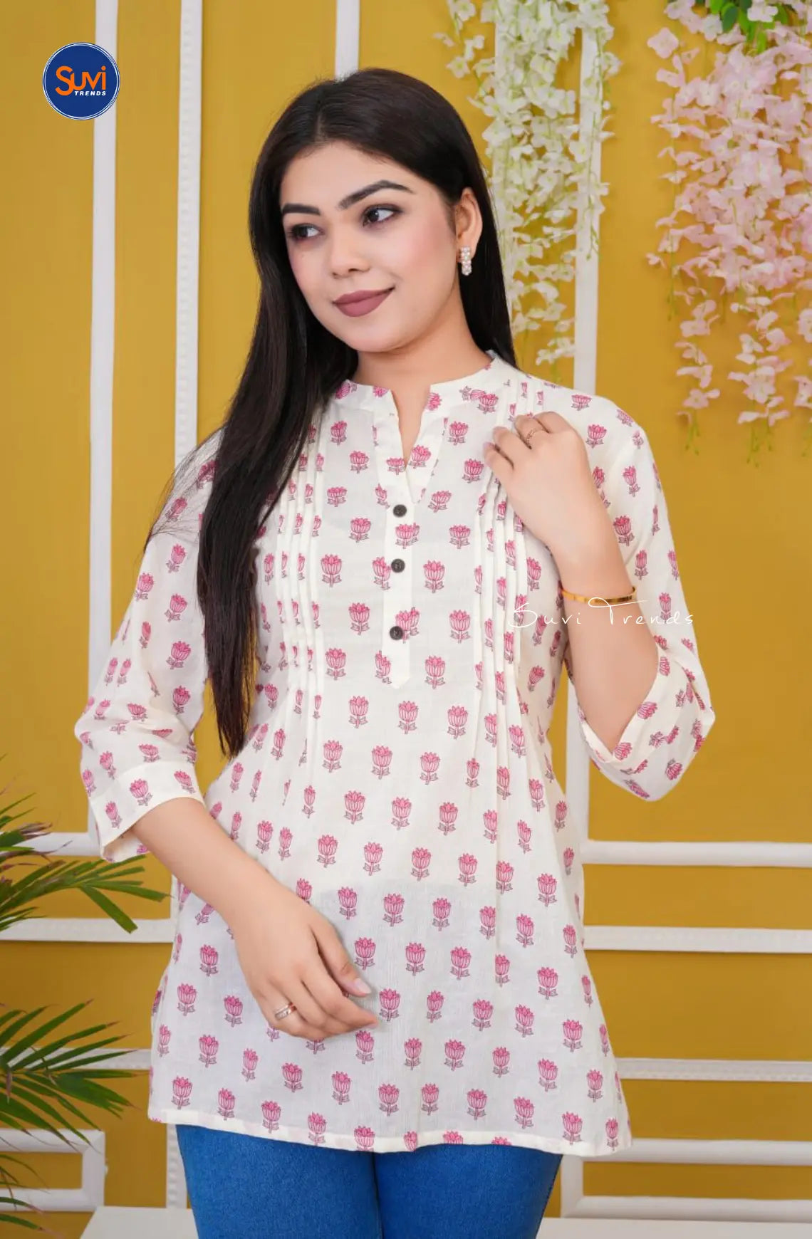 Floral Printed Pintuck Short Top - White