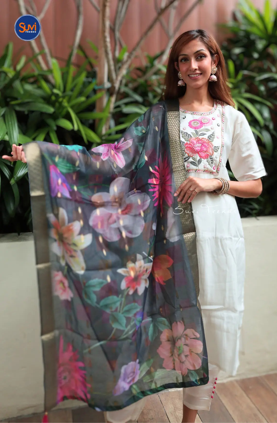 Floral Embroidered Suit Set - White