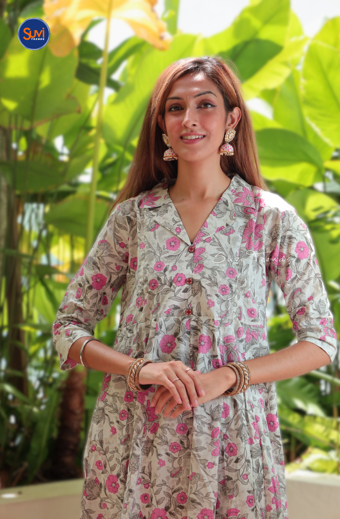 Floral Printed Kurta Pant Set - Greyish White