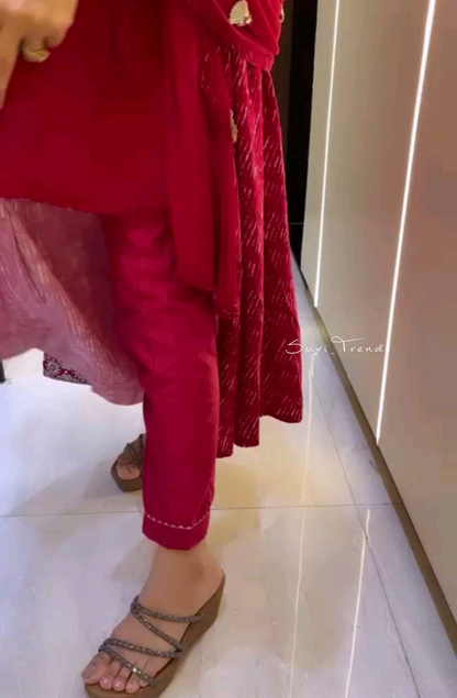 Designer Sleeveless Kurta Set - Maroon